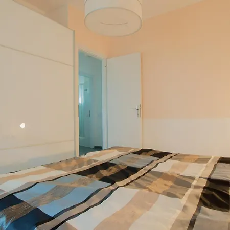 Appartement Casa 2 *