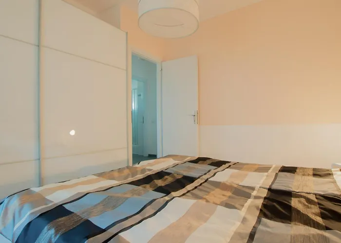 Appartement Casa 2 *